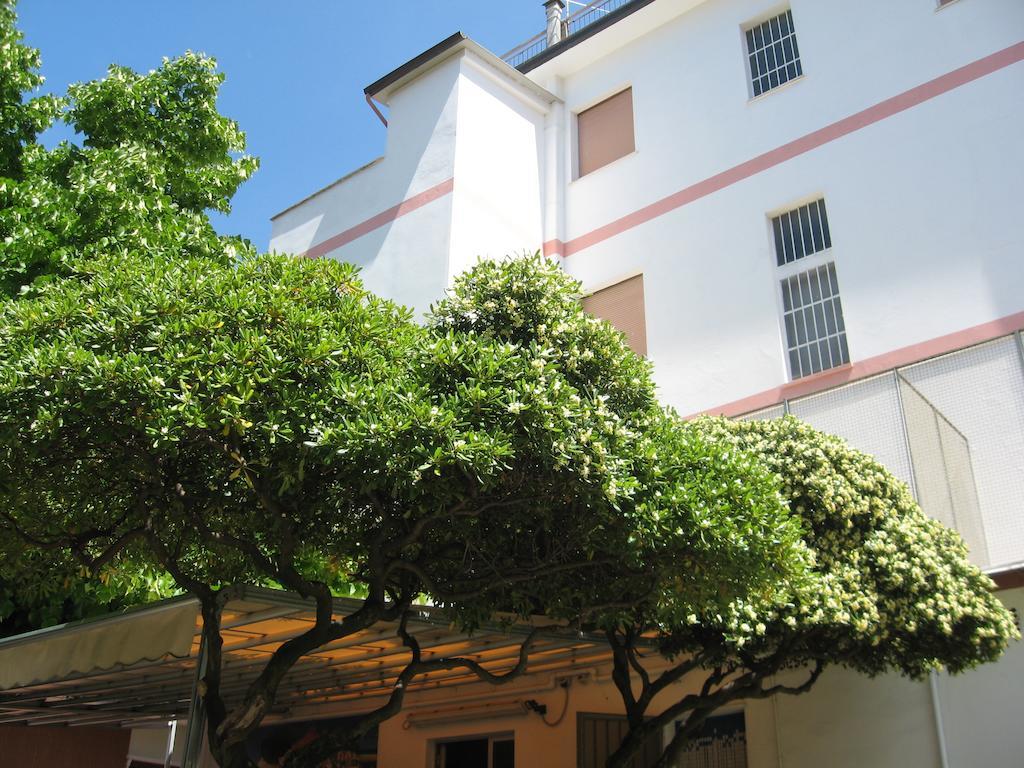 Hotel Eleonora Rimini Eksteriør billede