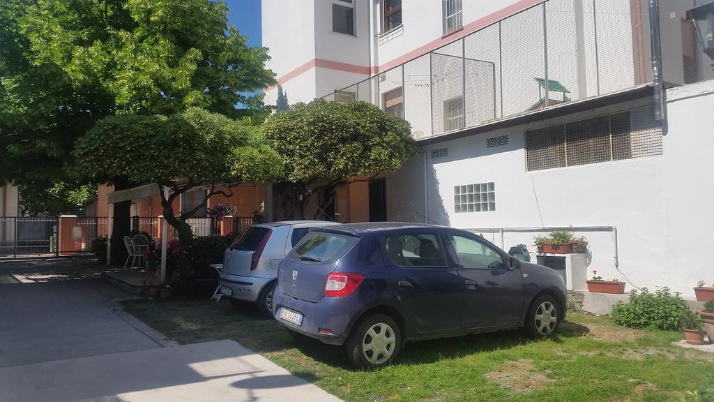 Hotel Eleonora Rimini Eksteriør billede